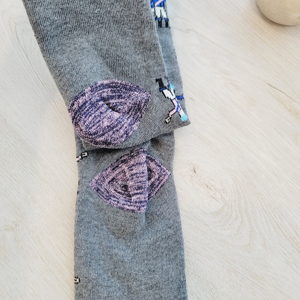 💕 NWT Basic Resources Race To The Finish Crew Socks - Picture 2 of 8